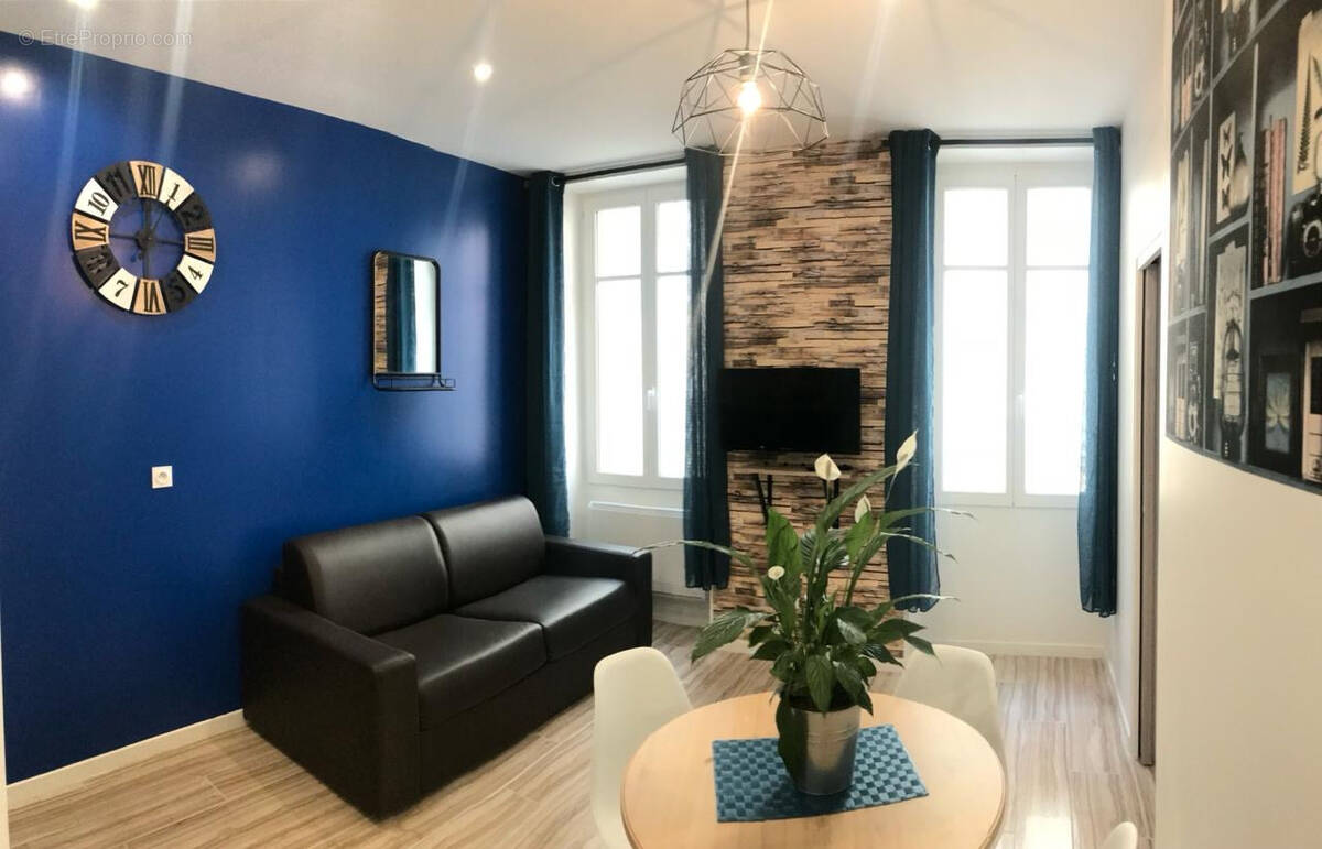 Appartement à MARSEILLE-2E