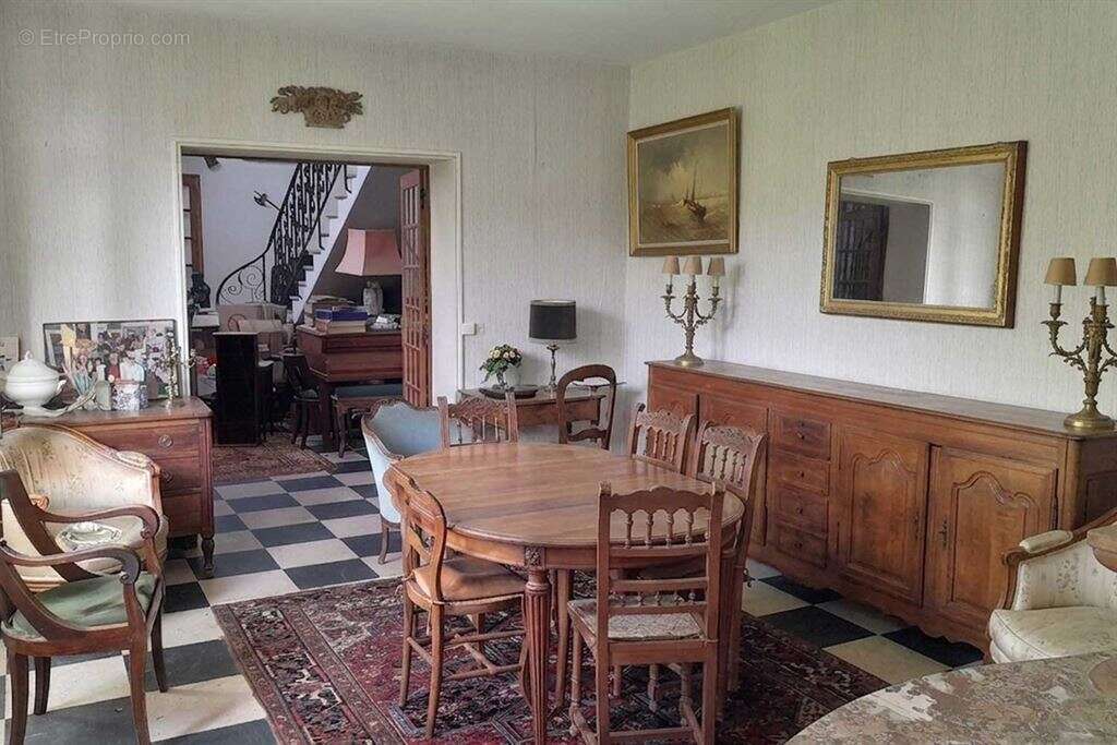 Maison à MEUNG-SUR-LOIRE