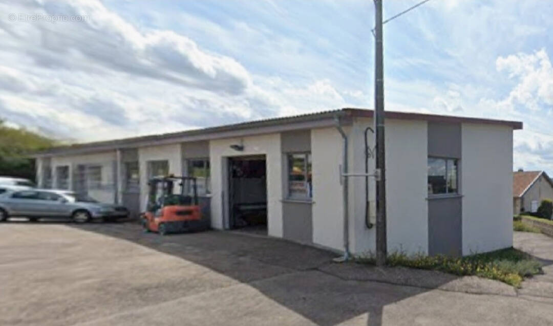 Commerce à VILLE-EN-VERMOIS