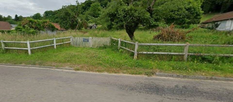 Terrain à TOUFFREVILLE