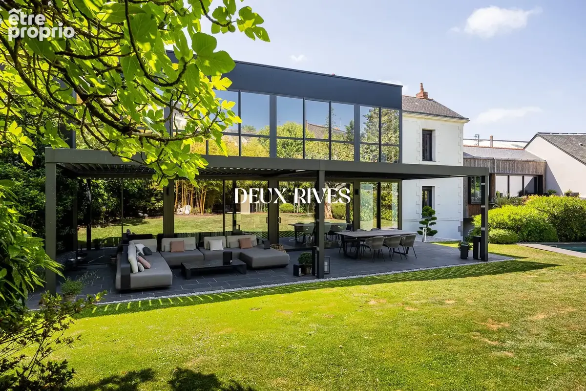 Maison 288 m² à Nantes  - photo 2