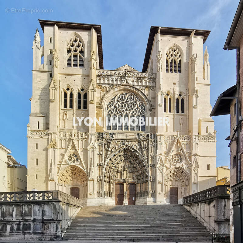 Commerce à VIENNE