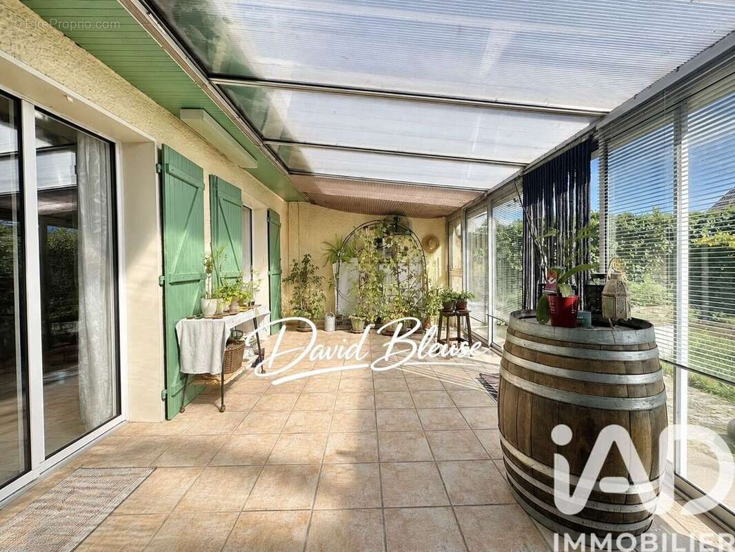 Maison 93 m² à Eragny  - photo 4