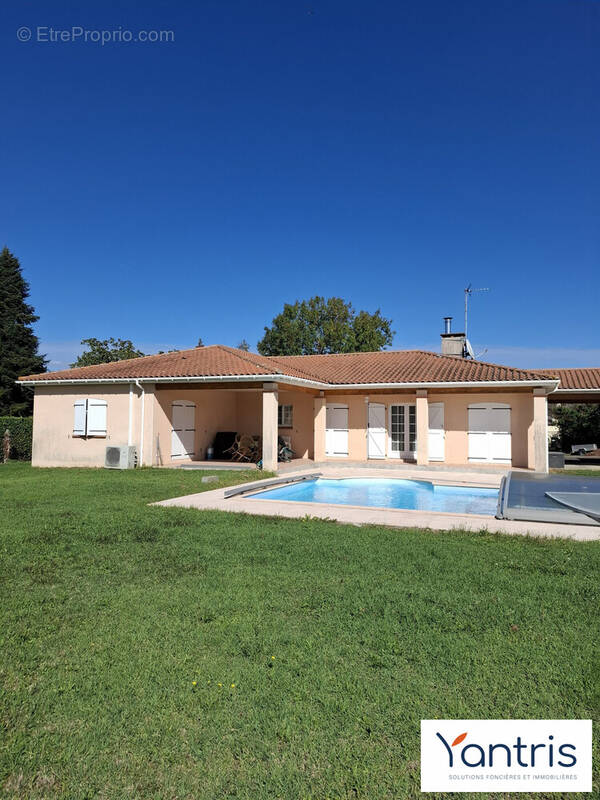 Maison à FENOUILLET