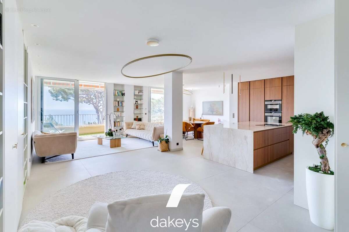 Appartement à MARSEILLE-7E