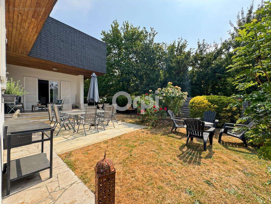 Maison à vendre à Évreux - 5 chambres - photo 2