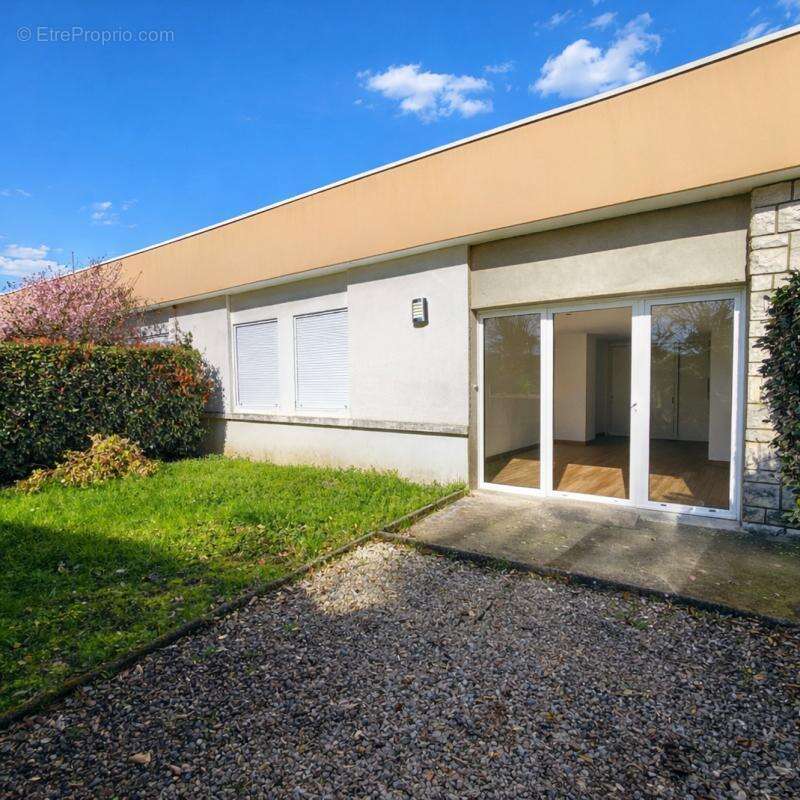 Maison à NEUILLE-PONT-PIERRE