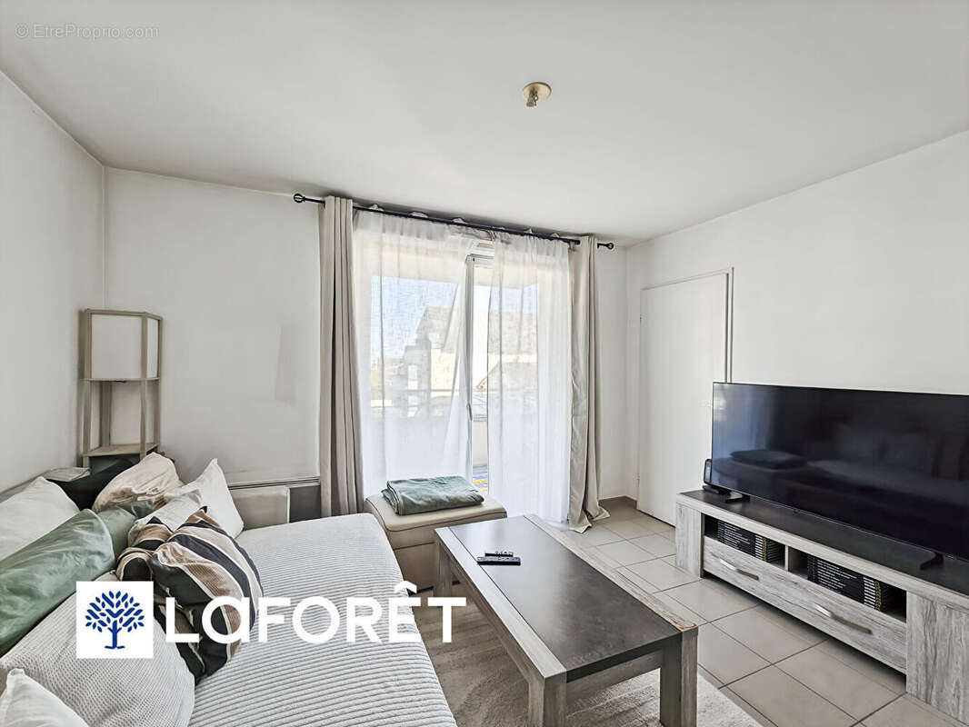 Appartement à CORBEIL-ESSONNES