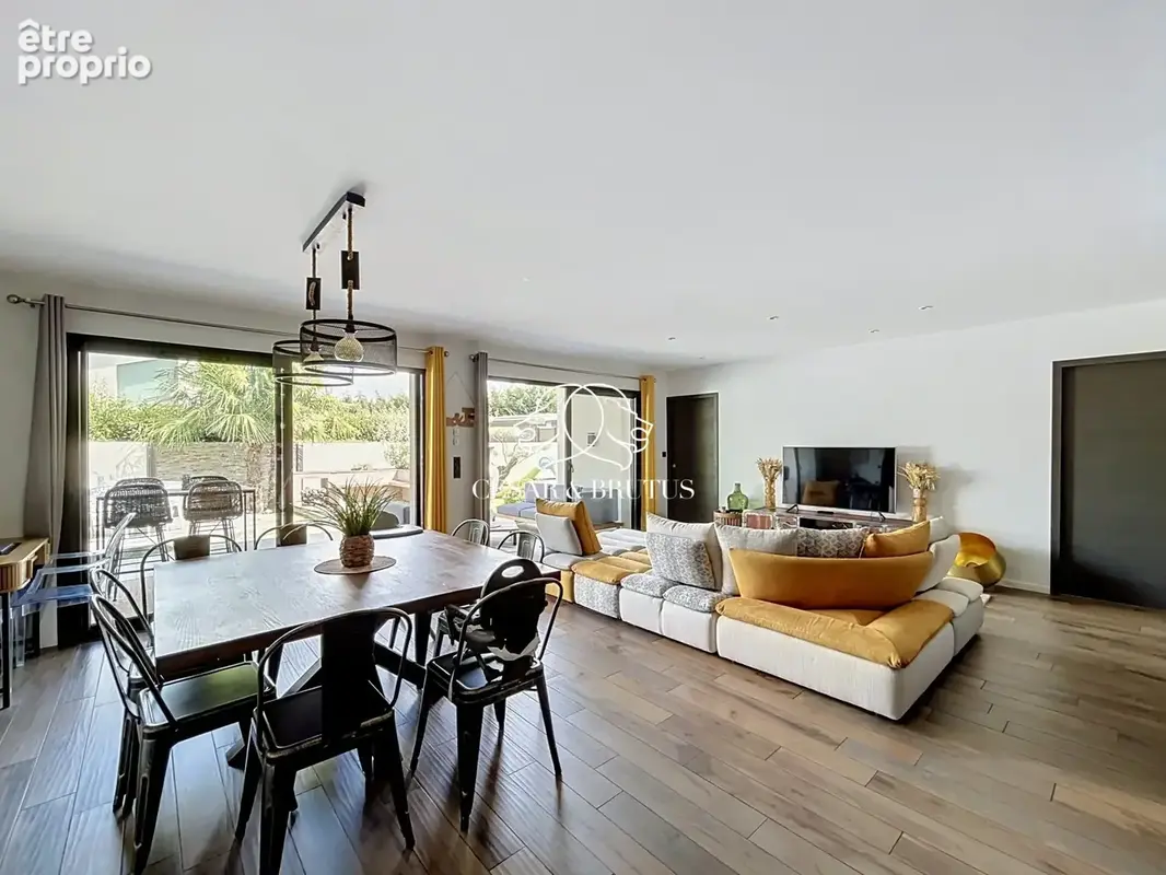 Maison 5 pièces 117 m² à vendre à Riorges (42153) - photo 4