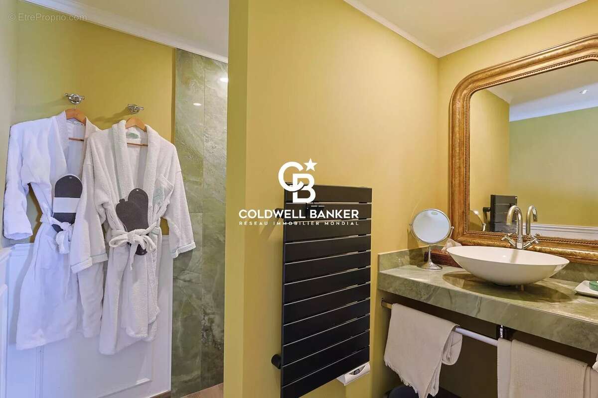 Confort, vue & authenticité et seulement 25 minutes de ST TROPEZ - photo 85