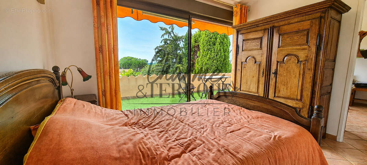 St Quentin la Poterie Villa avec piscine  - un cadre de vie méditéranéen privilégié - photo 17