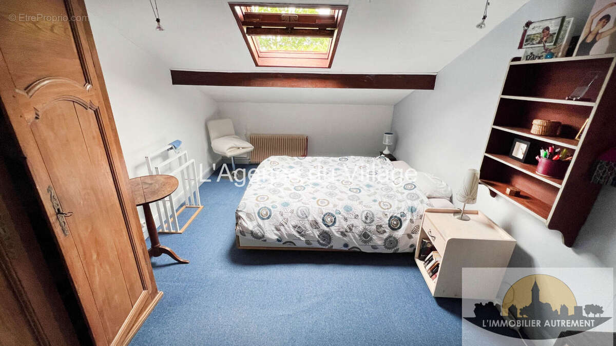 Maison à VILLENEUVE-LES-SABLONS