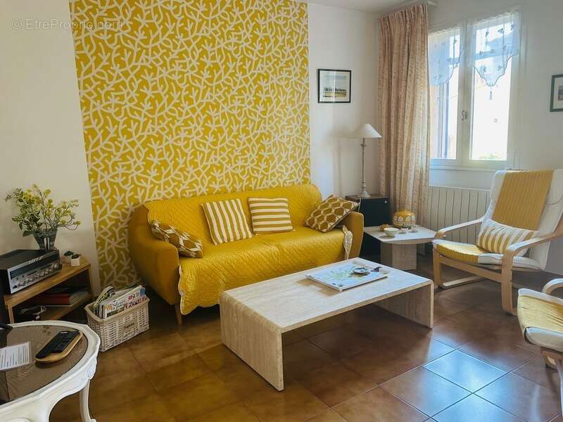 Appartement à GREOUX-LES-BAINS