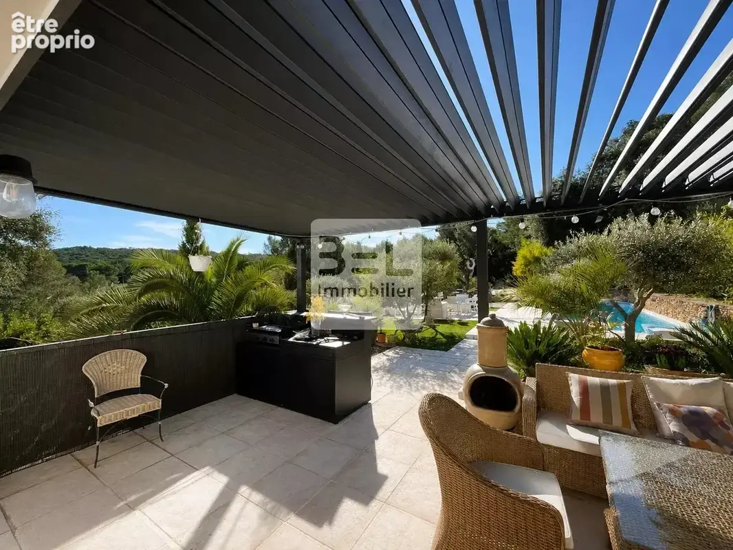 Villa + 2 studios indépendants – piscine – terrain + de 5 000 m² - photo 7