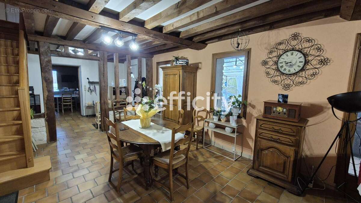 Maison à MANDEVILLE-EN-BESSIN