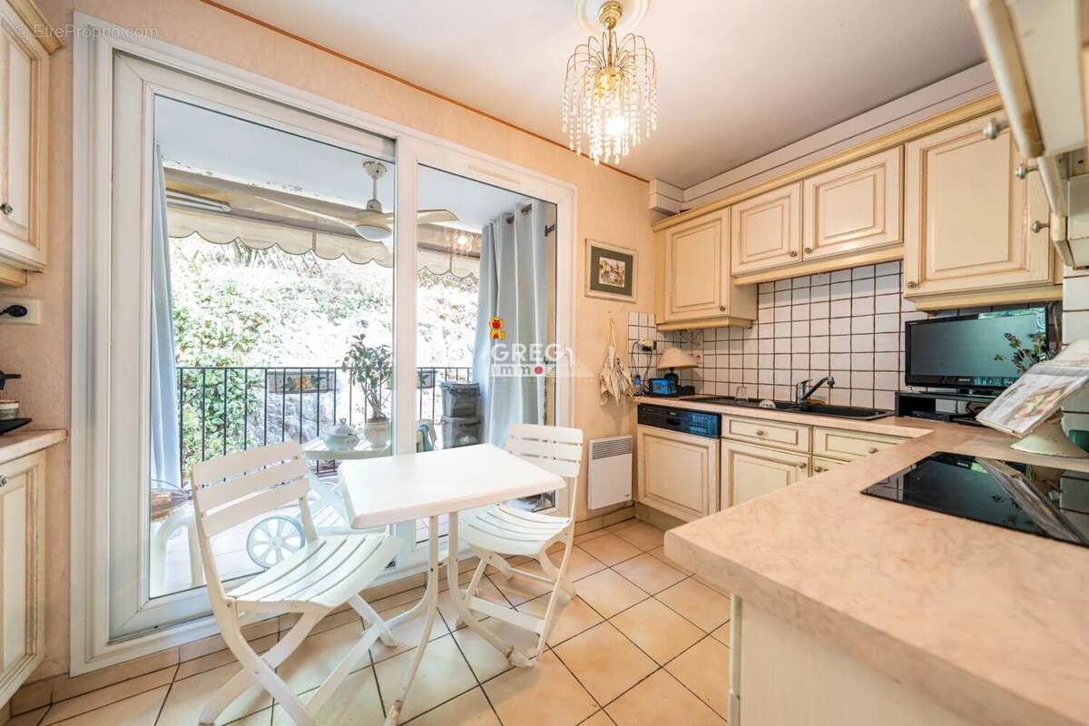 Appartement à VILLENEUVE-LOUBET