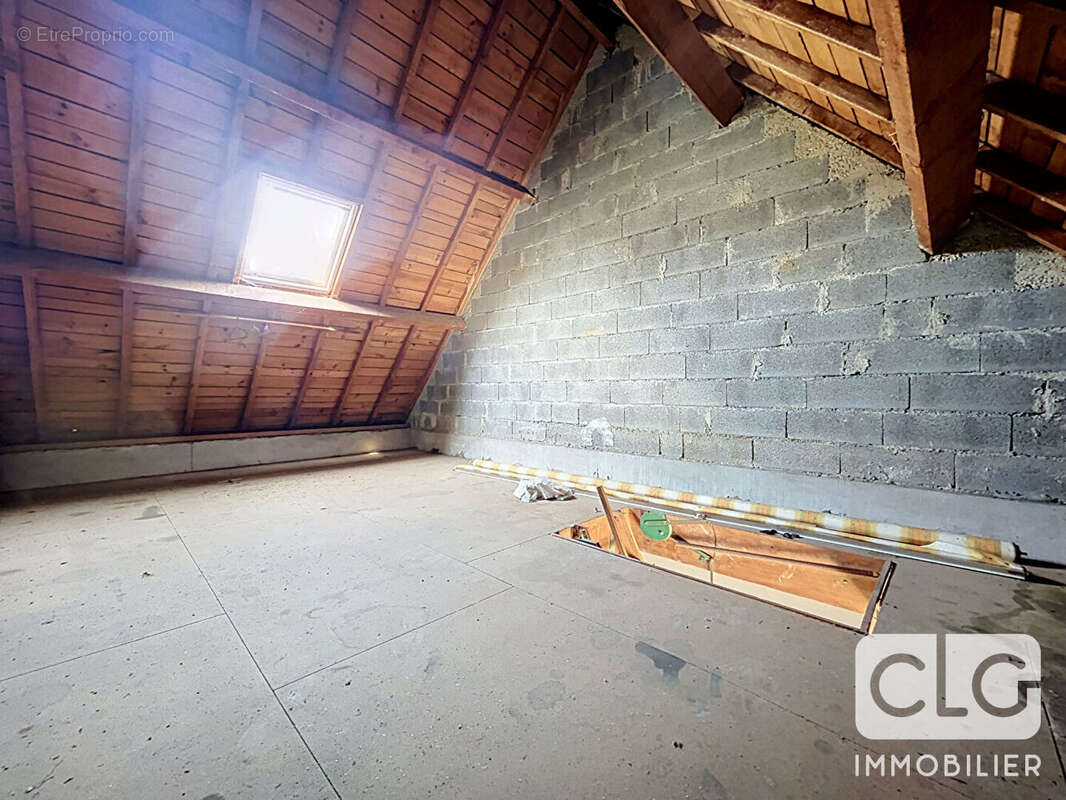 Quimper Ergué-Armel / Maison 4 chambres avec garage et sous sol complet - photo 10