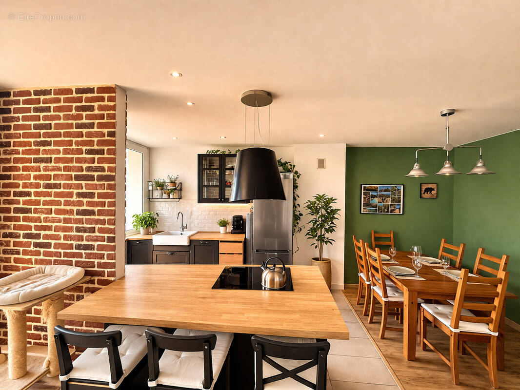 Appartement à SAINT-ETIENNE