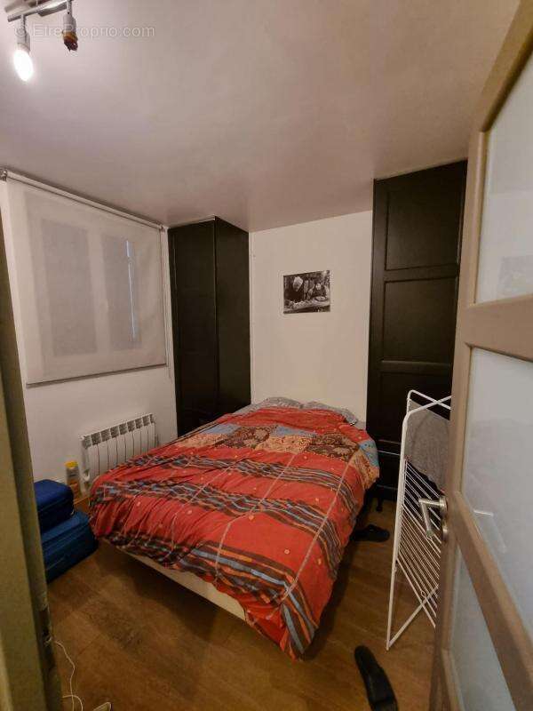 Appartement à LES LILAS