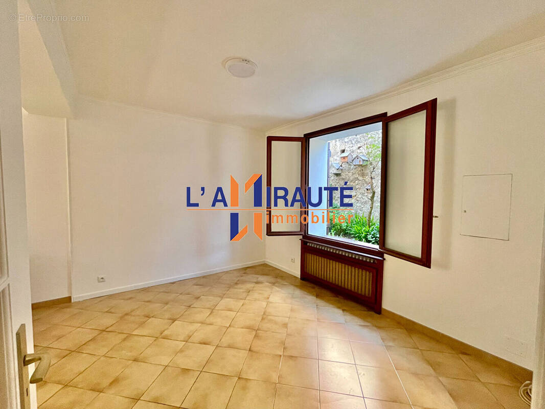 Appartement à CARRIERES-SUR-SEINE