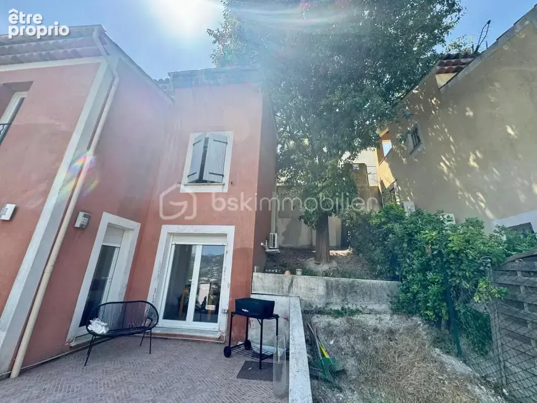 La Trinité – Villa avec vue dégagée, belles terrasses et garage triple - photo 4