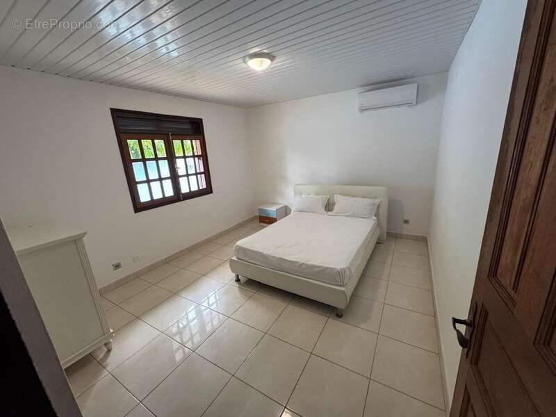 Maison à REMIRE-MONTJOLY