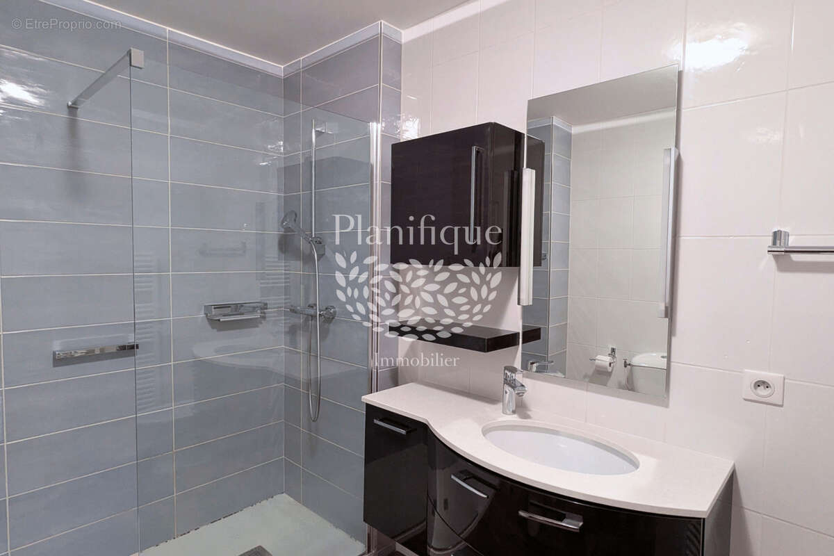 Appartement à DIVONNE-LES-BAINS