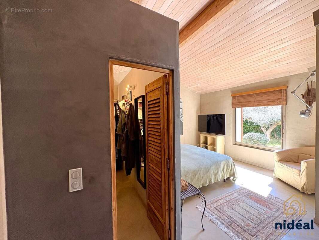 Maison à JUNAS