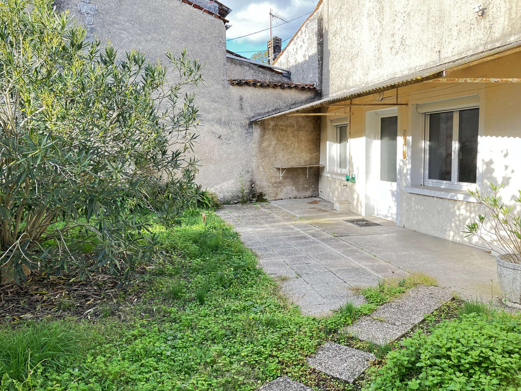 Maison à CHATEAUBERNARD