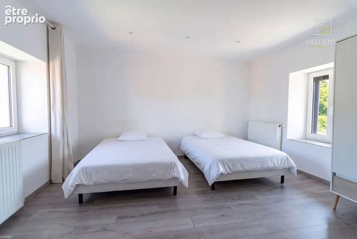 Belle maison rénovée avec super vue et grange - photo 6