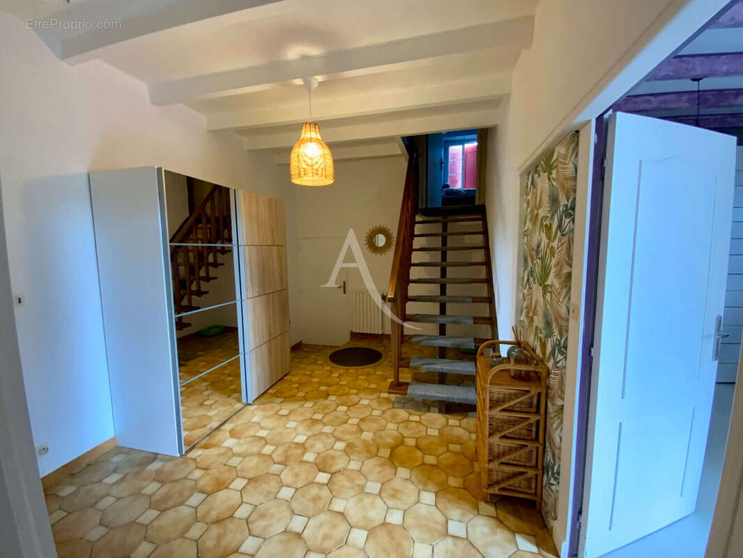 Maison à JONZAC