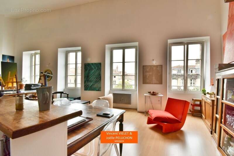Appartement à BORDEAUX