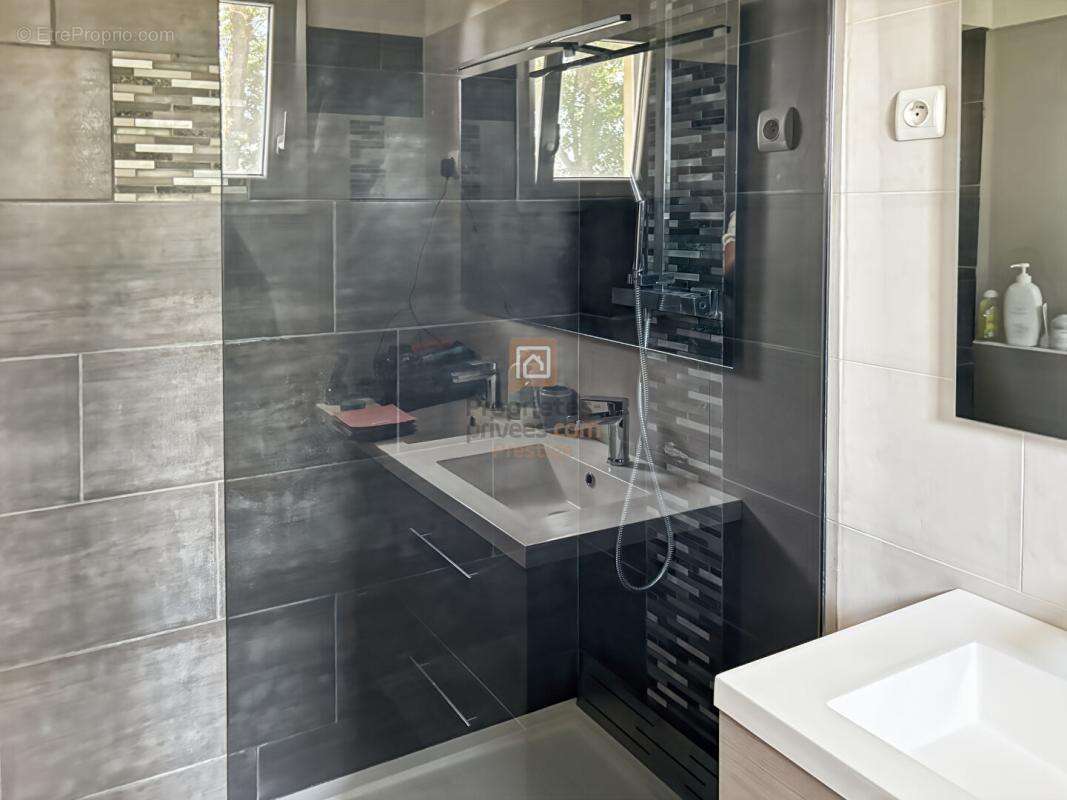Coup coeur assuré Magnifique Maison Familiale avec Piscine - photo 9