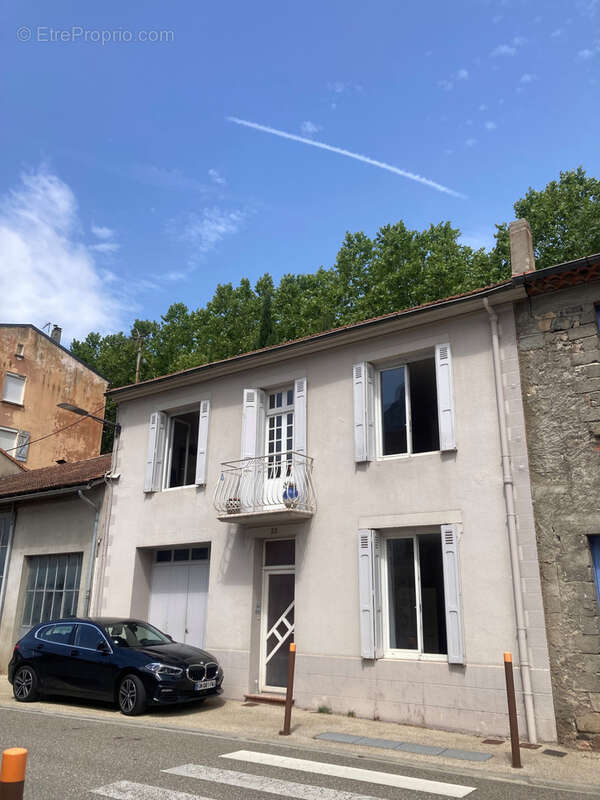 Axat, maison 3 chambres, grand séjour, terrasse, véranda, garage. - photo 4