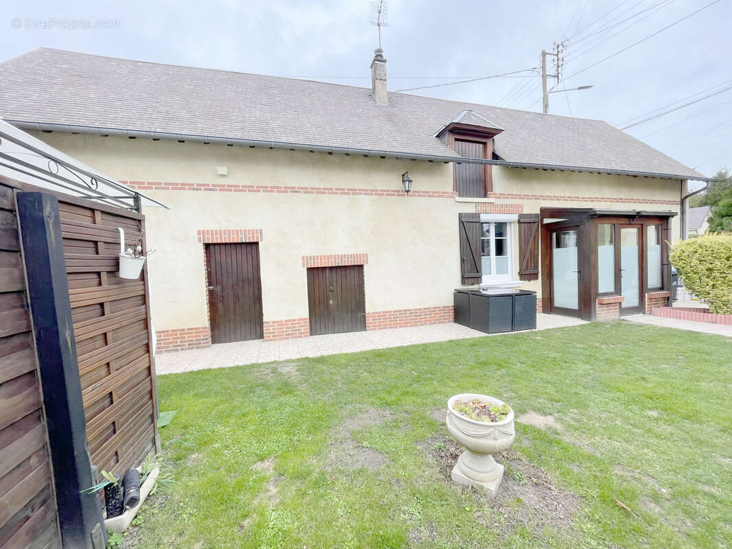 Maison à SAINTE-GENEVIEVE