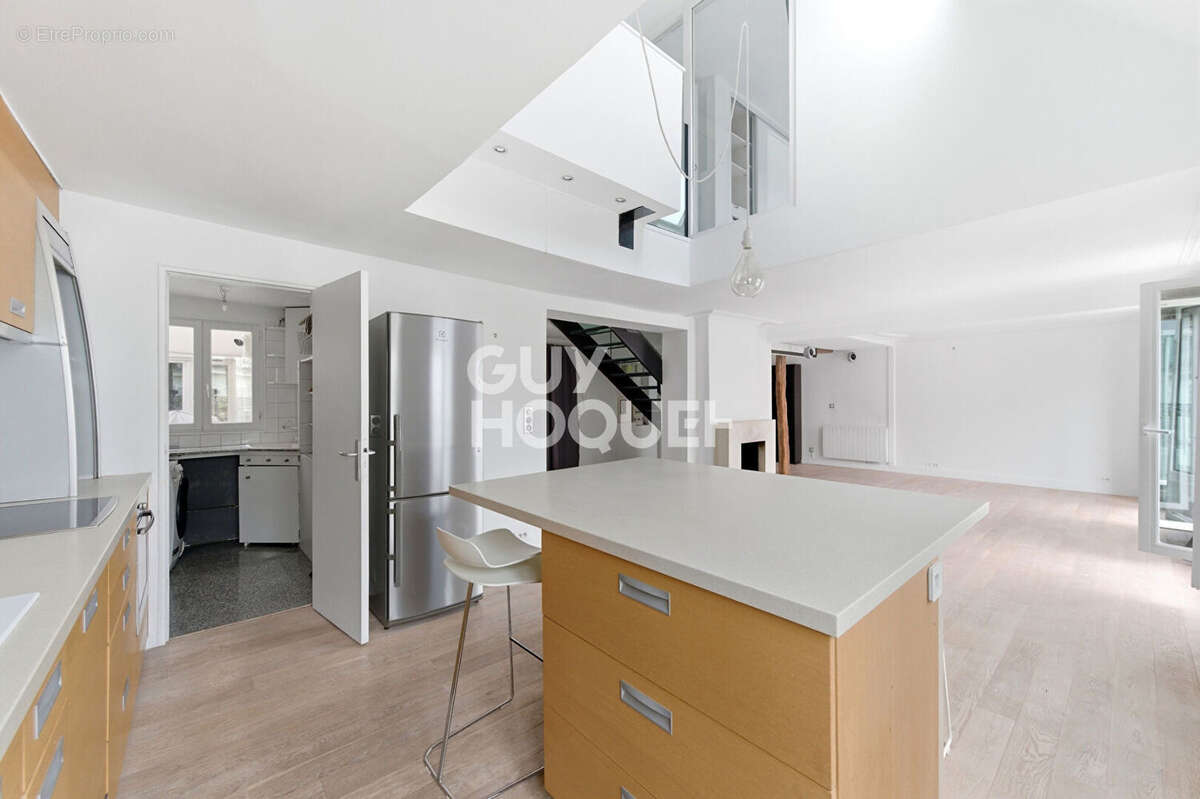 Appartement à PARIS-9E