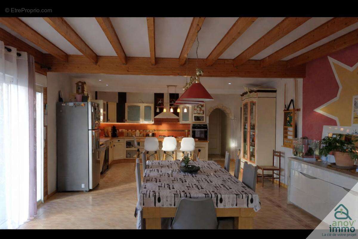 Maison à SAINT-SATURNIN