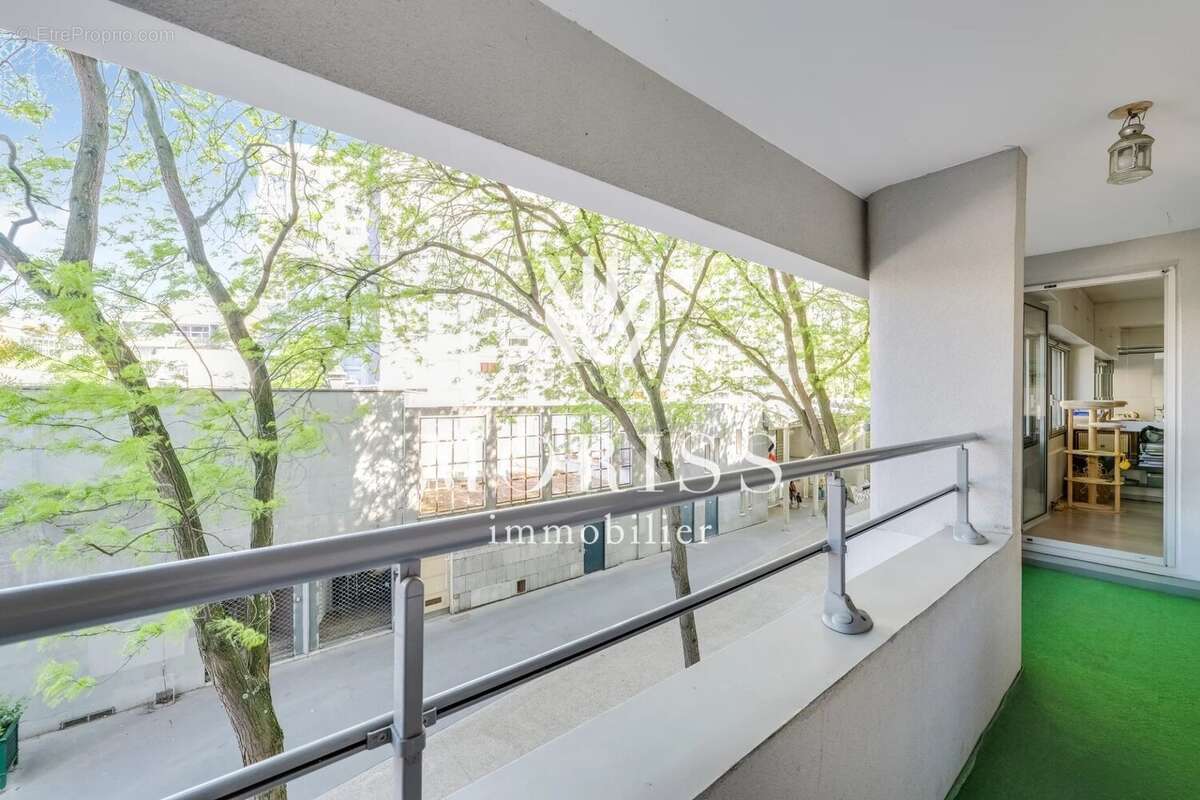 Appartement à PARIS-19E