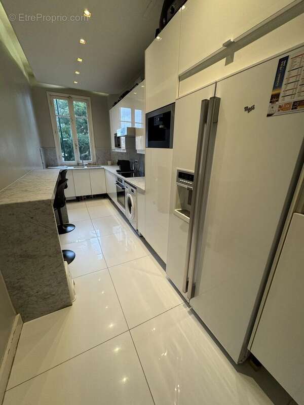 Appartement à PARIS-19E