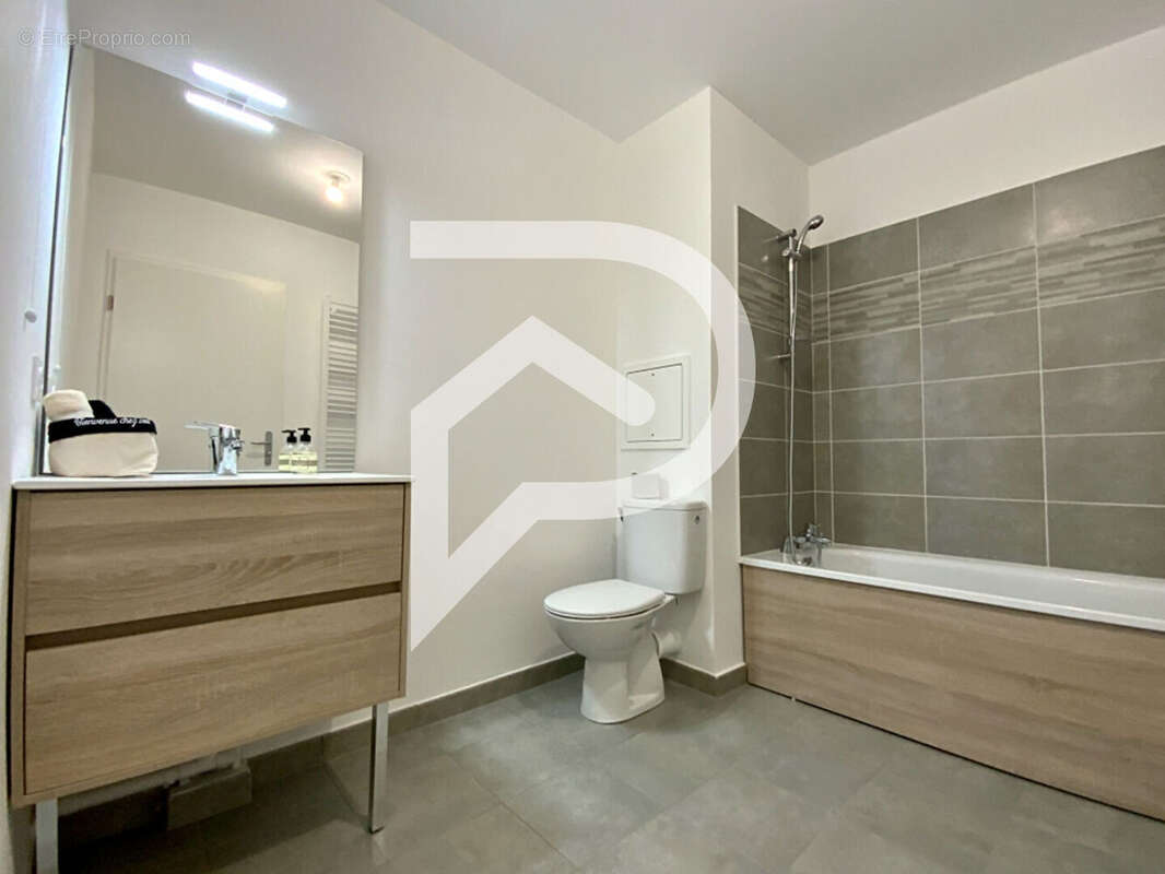 Appartement à BREUILLET