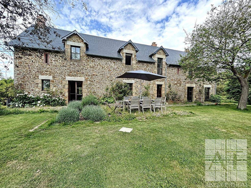 Maison à MONTENAY