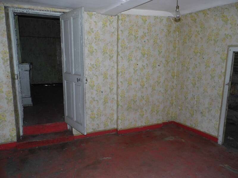 Dpt Calvados (14), à vendre FALAISE immeuble  de 312 m² habitables - photo 6