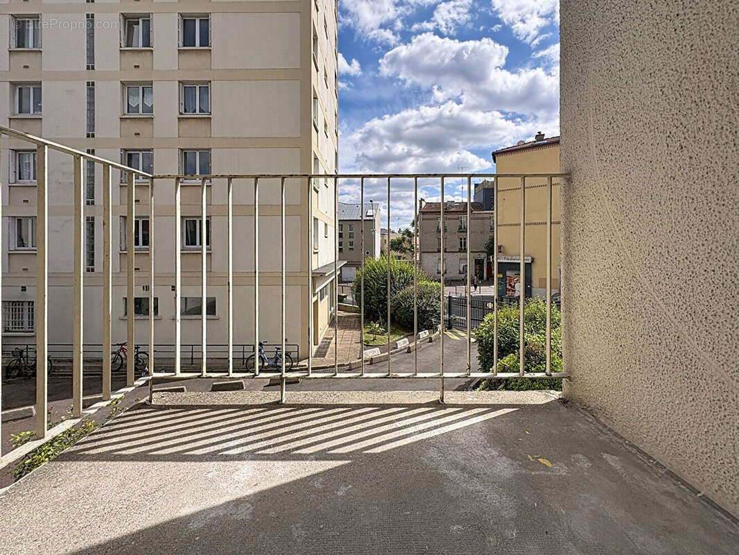 Appartement à LES LILAS