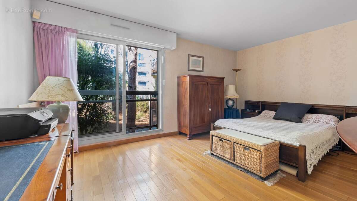 Appartement à GARCHES