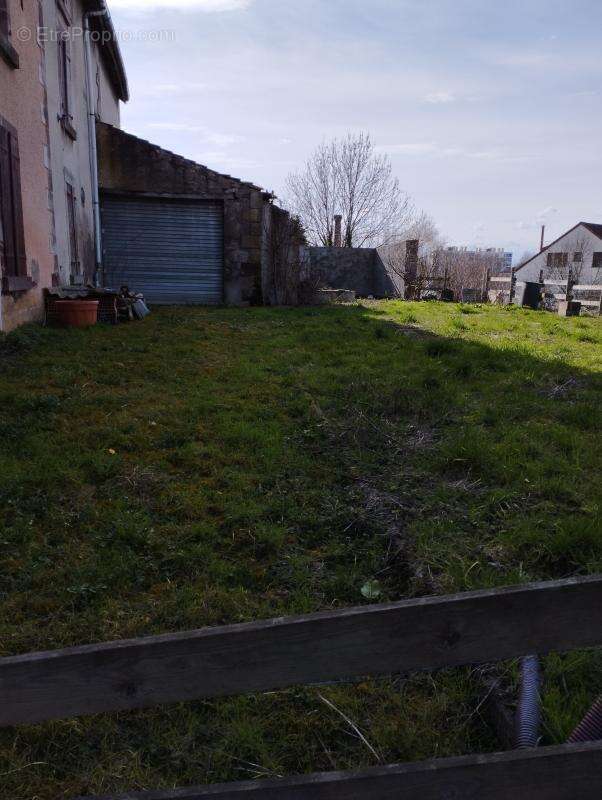 Appartement à LUXEUIL-LES-BAINS