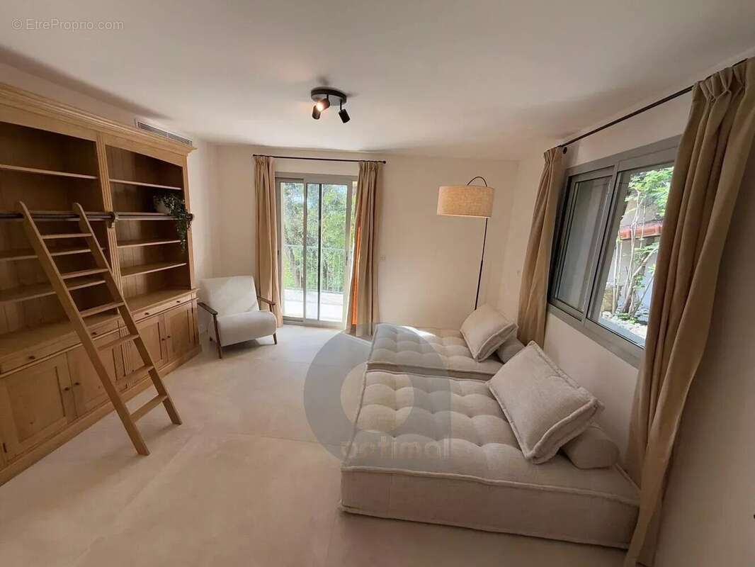 Maison à ROQUEBRUNE-CAP-MARTIN