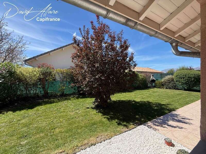 Maison à LA BATIE-NEUVE