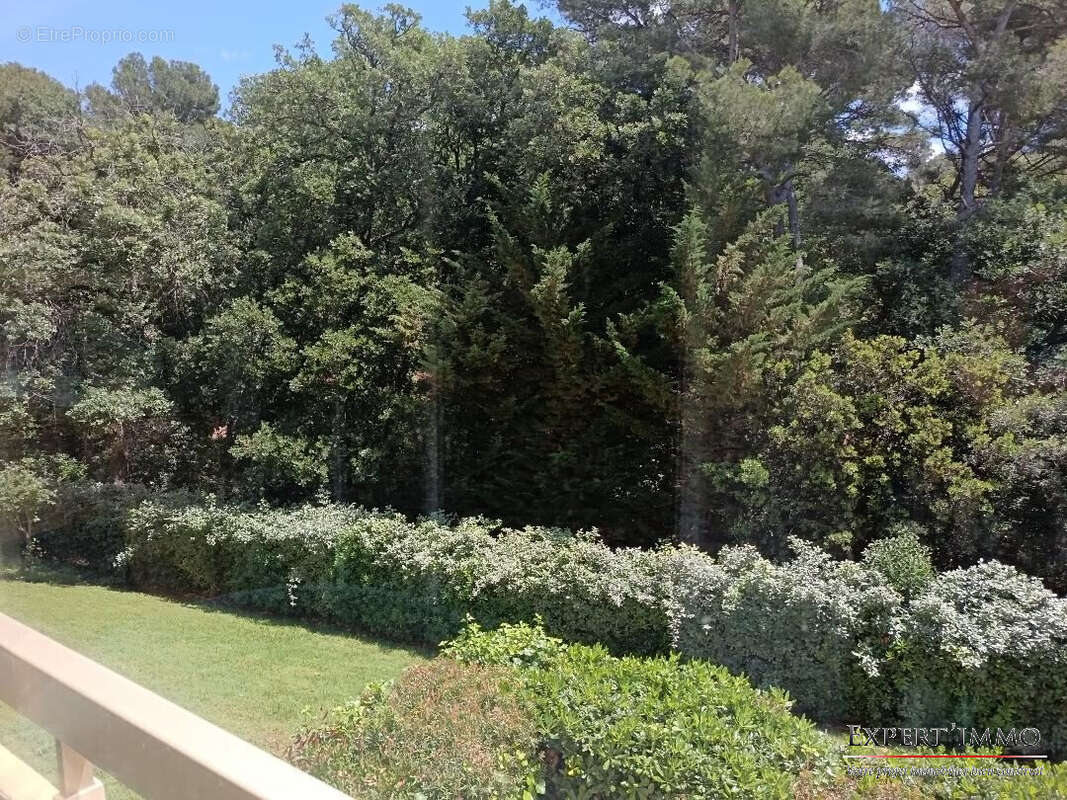 Appartement à SIX-FOURS-LES-PLAGES