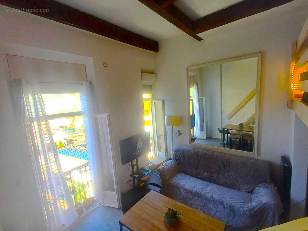 Appartement à HYERES