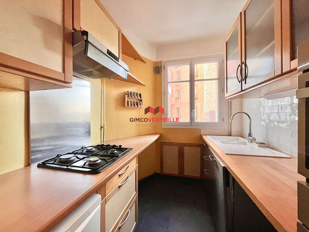 Appartement à NANTERRE